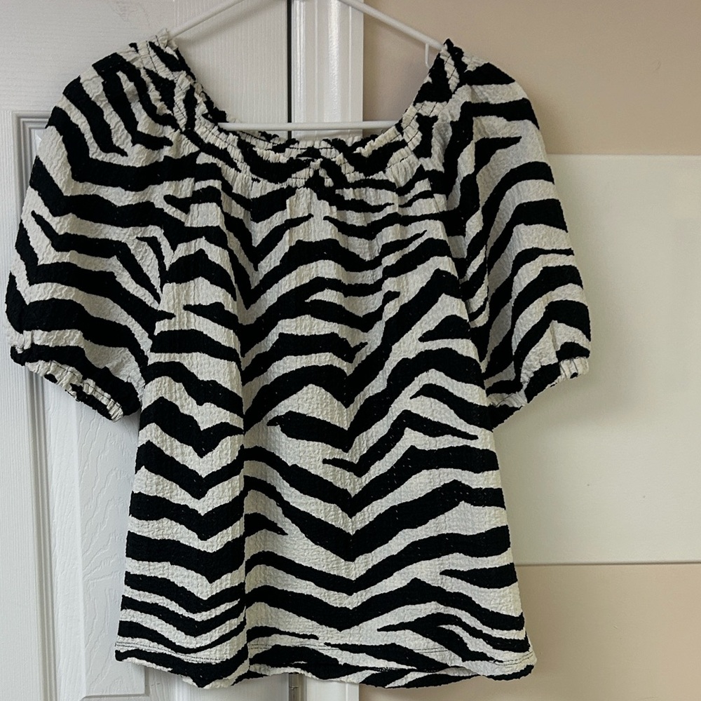 LOFT zebra print blouse smocked scoop neckline and short puff sleeve
